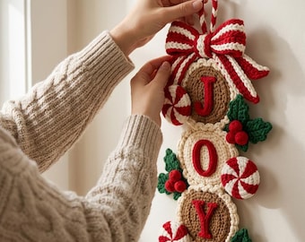 Gehaakte kerstdeurhanger, handgemaakte NOEL JOY PEACE wanddecoratie, feestelijk kerstbord, kerstdecoratie met poinsettia voor thuis