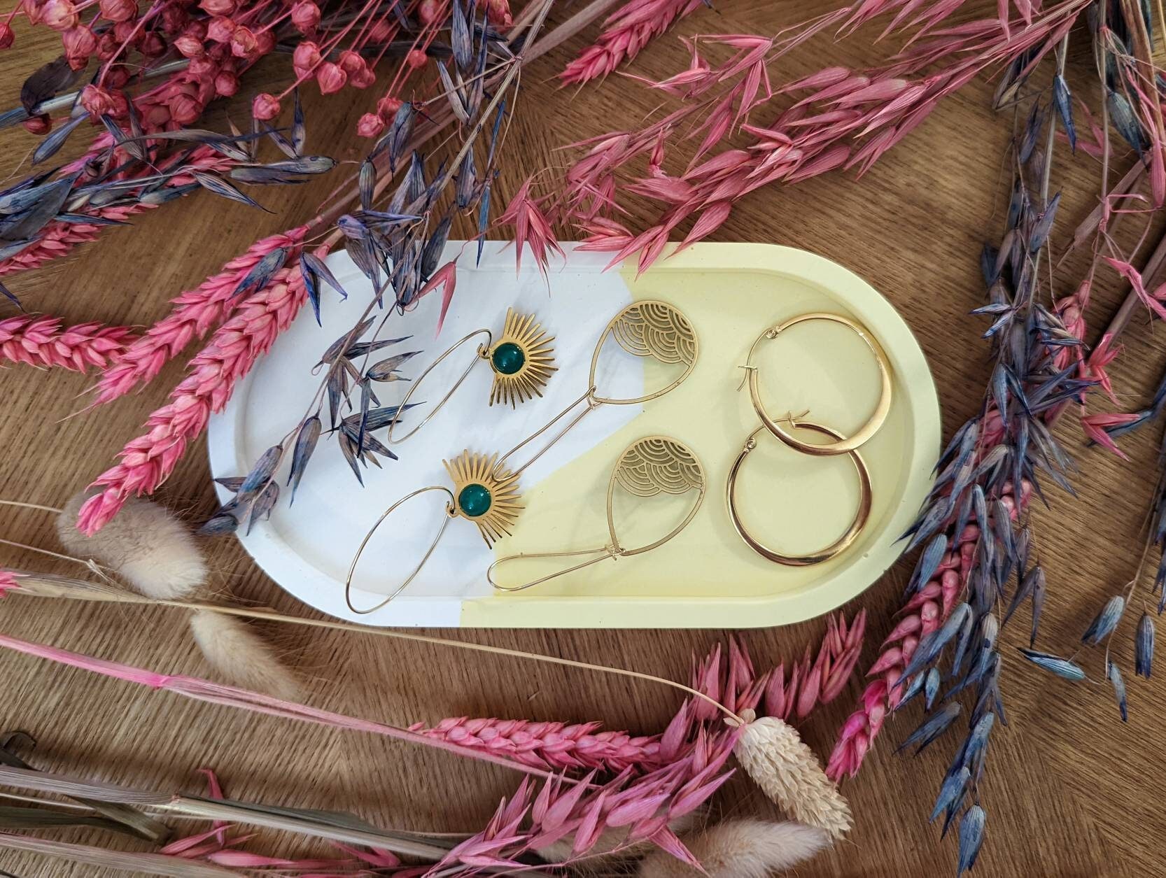 Vide Poche/Plateau Décoratif à Bijoux, Fait La Main, Blanc et Jaune