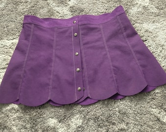 Minijupe en daim violette, jupe groovy en faux daim style années 60, jupe en daim style hippie années 60