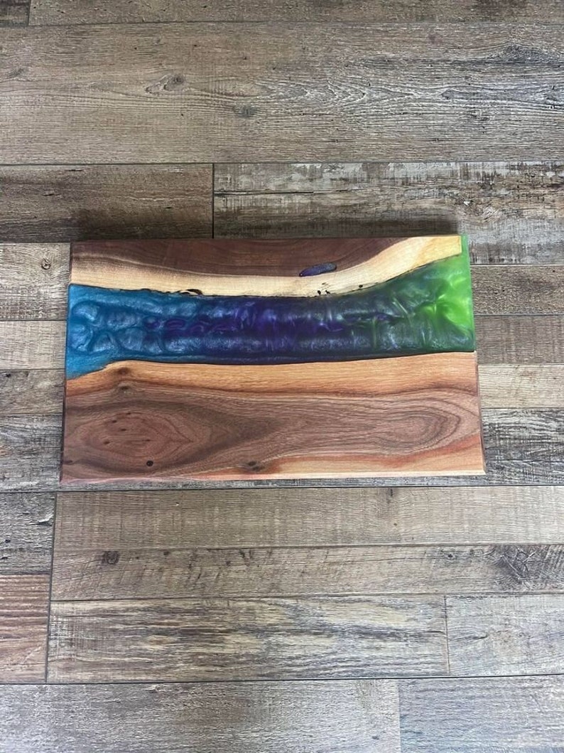 Custom Epoxy Cutting Boards Etsy Custom Epoxy Cutting Boards Etsy