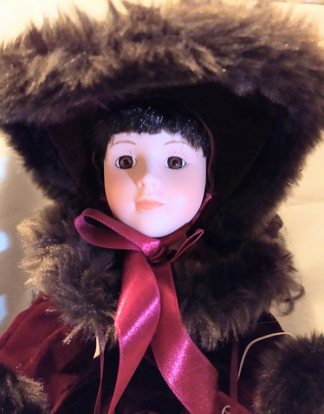 The San Francisco Music Box Company Musical Doll Collection. Vintage 16