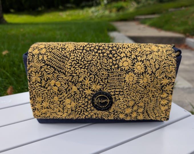 One-Of-a-Kind Bag/ SM Crossbody Bag DD001