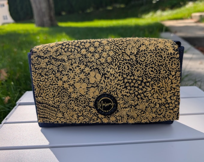 One-Of-a-Kind bag/SM Crossbody Bag DD006