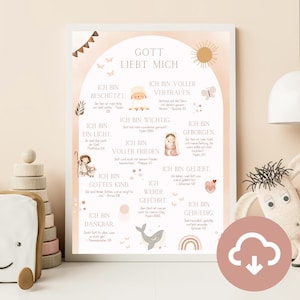 Könnte beinhalten: Ein gerahmter Druck mit dem Text "GOTT LIEBT MICH" in einer weichen, neutralen Farbpalette. Der Druck zeigt Illustrationen einer Sonne, eines Regenbogens und anderer skurriler Elemente. Der Druck ist von Kinderspielzeug umgeben.