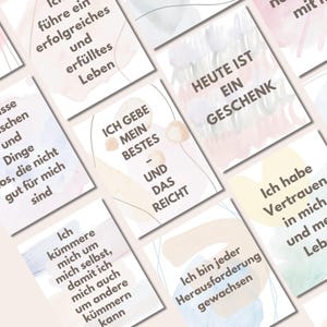 20 Affirmationskarten Erwachsene Achtsamkeit und Selbstfürsorge im Alltag, Postkostenformat inkl. Echtholzstaffelei und Geschenkschachtel