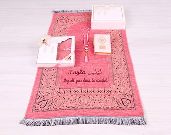 Ensemble-cadeau personnalisé de tapis de prière en chenille velours Coran perle Tasbih | Cadeaux Ramadan Eid Mariage Anniversaire Saint-Valentin des pères et des mères