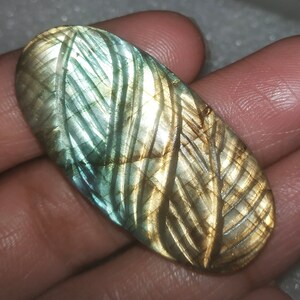 57.15 CTS AAA multi Labradorite carving Natural Rare Labradorite multi flashy Labradorite brilliant Labradorite Top Labradorite carving cab.