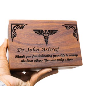 Personalized Gift for Doctors, Doctor Keepsake Box, Doctor Retirement Gifts, Doctor of Medicine, Medical School Gift, Custom box for doctor