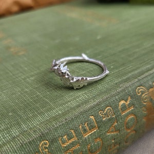 Fairytale Silver Oak Branch Ring image 9