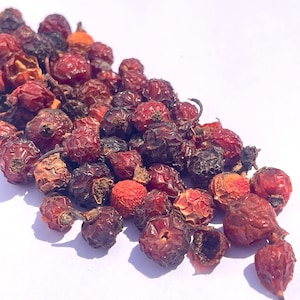 Whole Rose Hips | Perfect Natural Treat/Hay or Green Toppers for Rabbits, Hamsters, Guinea Pigs, Chinchillas & Other Small Animals