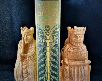 Paar Isle ofLewis King und Queen Buchstützen