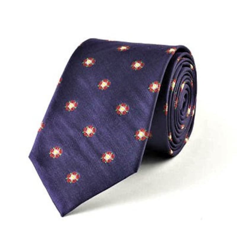 tudor rose tie