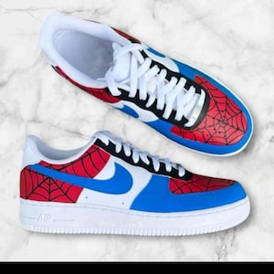 NIKE スパイダーマン　キッズ　KISS ジョーダン 1 レトロ ハイ OG スパイダーマン アクロス ザ