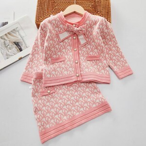 Little girl 2025 skirt suits