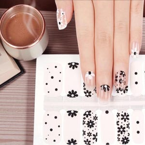 Black and White Daisy Nail Wraps: Translucent Non-Toxic Nail Polish Stickers
