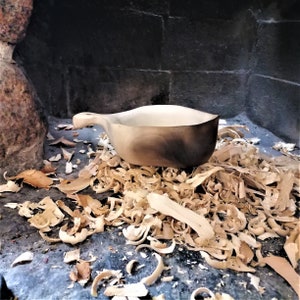 wooden kuksa, trä kåsa,guksi, bushcraft bowl,coffee cup,travel mug,Holz Tasse,north swedish untreated birch hand carved by Witaberget Sweden