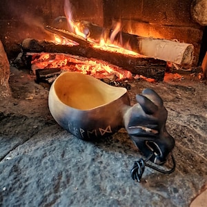 kuksa, wooden cup, kuksa cup, bushcraft, viking mug, Sweden time, träkåsa, wooden coffee mug, tasse en bois, Holztasse, guksi, ククサ, carved