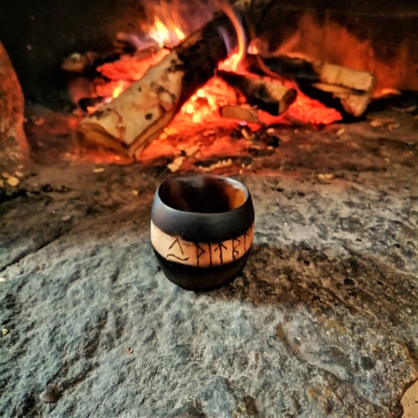 small wooden mug ,whisky mug, bushcraft cup, outdoor mug, mug, Holz Tasse, Becher, travel mug hand carved in birch wood by WitaBerget/Sweden