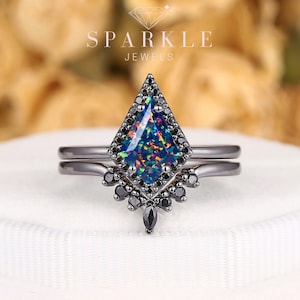 Schwarz Gold Kite Cut Schwarz Opal Halo Verlobungsring Set, Einzigartige Schwarz Moissanite Hochzeit Set, Rhodium Schwarz Versprechen Ring, Dunkler Ehering