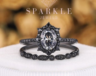 Gothic Black Gold Oval Gray Moissanite Engagement Ring Set, Alexandrite Bridal Set, Dark Witchy Promise Wedding Ring Jewelry Gift for women