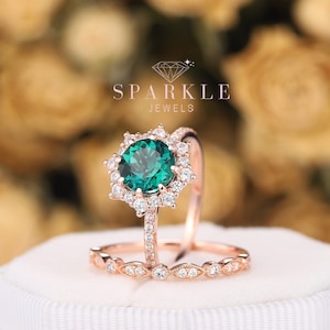 Anillo de compromiso vintage con halo de esmeralda de corte redondo, único anillo de compromiso de boda con esmeralda floral en oro rosa de 14 quilates, ideal para bodas, aniversarios y propuestas.