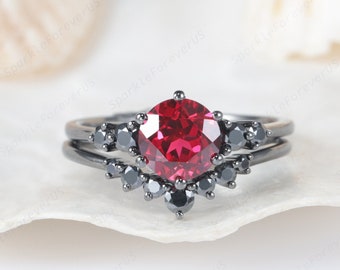 Black Gold Finish Round Ruby Ring Set, Vintage Black Moissanite July Birthstone Bridal Set ,Unique Ruby Rhodium Black Dark Wedding Set Gift