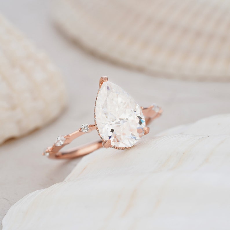 4 Carat Teardrop Moissanite Engagement Ring Pear Cut 14K Rose Go 4 Carat Teardrop Moissanite Engagement Ring Pear Cut 14K Rose Go