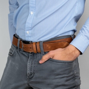 Ceinture en cuir personnalisée pour anniversaire - Ceinture personnalisée fabriquée à la main pour lui, cadeau Saint Valentin pour mari, cadeau unique pour petit ami image 2