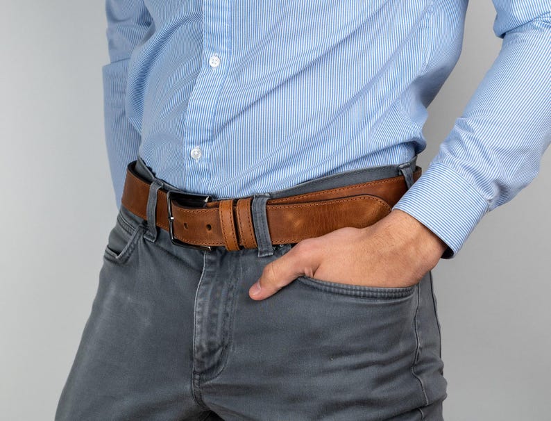 Ceinture en cuir personnalisée pour anniversaire - Ceinture personnalisée fabriquée à la main pour lui, cadeau Saint Valentin pour mari, cadeau unique pour petit ami image 2