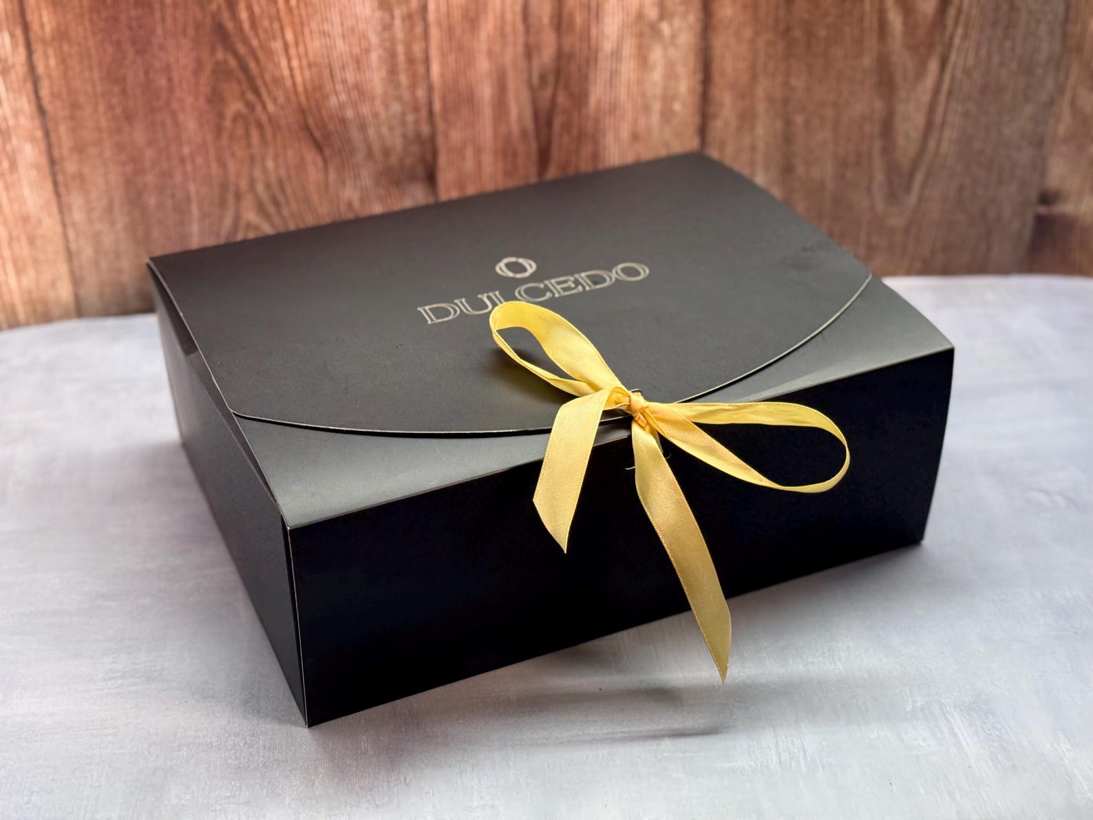 Personalized Swag Box, VIP Client Gift Set, Gift Box With Leather ...