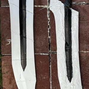 Bleach: Ichigo True Tensa Zangetsu Banki sword life size for cosplay.