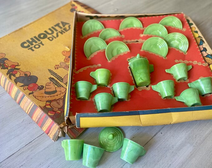 Vintage 1940s Chiquita Toy Dishes/jadeite Glass/mixed Set of 23 Pieces