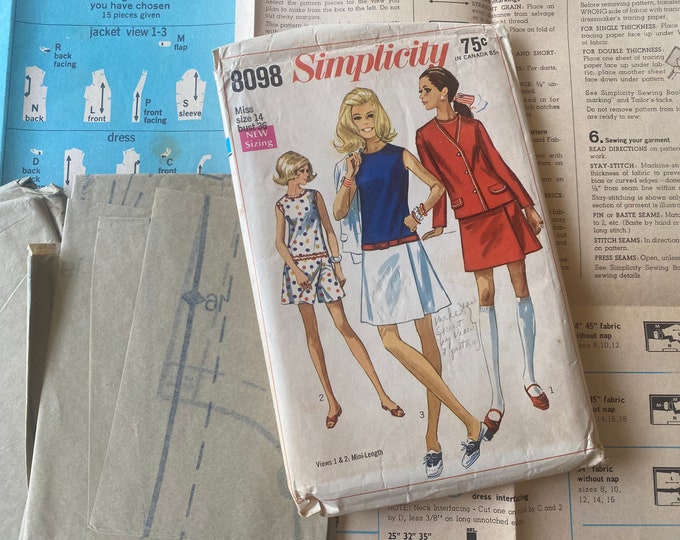 1960s UNCUT Simplicity Pattern 8098/miss Size 14/©1969/pieces/misses ...