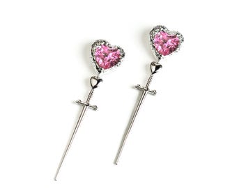 Joan of Art-zwaardhartoorbellen - zilver, gerhodineerd met roze CZ