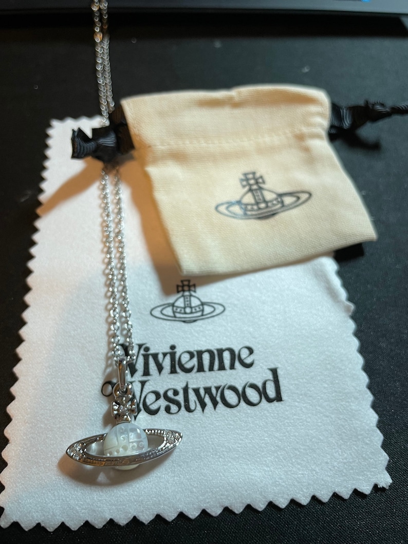 Vivienne Westwood Orb Necklace 