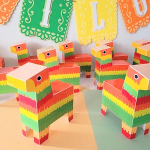 Mini Piñata para Recuerdos: Decoraciones para Fiestas, Cumpleaños Mexicanos