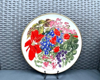 Original Vintage Franklin Porcelain Collector Plate ‘December Flower of the year’
