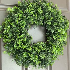 Year Round faux boxwood wreath, Farmhouse Greenery  wreath, Indoor farmhouse decor