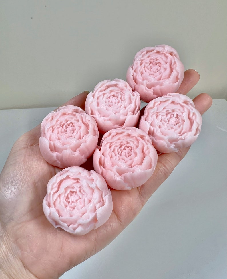 Peony Scented Flower Shaped Wax Melts