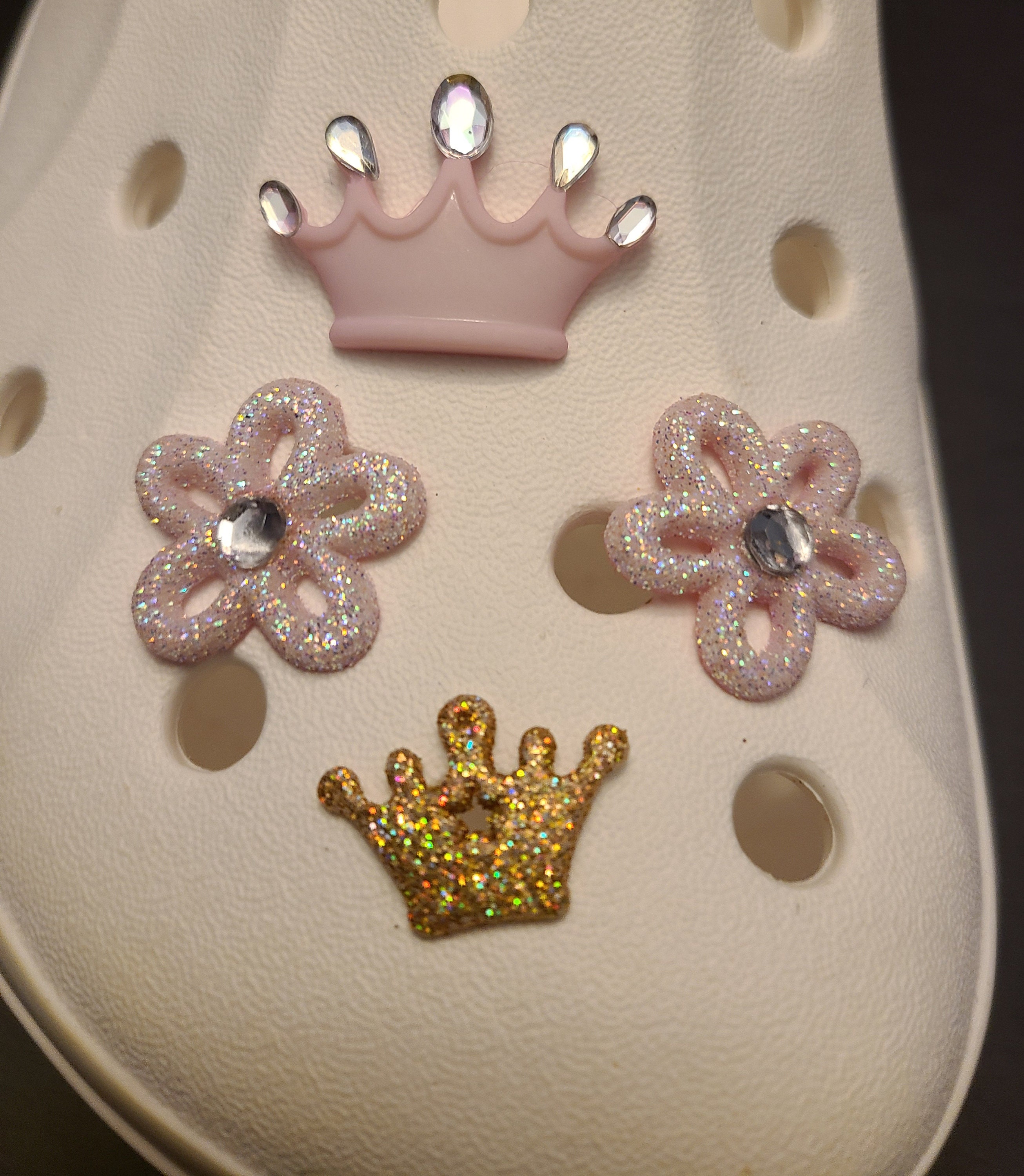 Shoe Charms for Clog Shoes Charms with Rhinestone Fashion Gold Crown Shoe Decoration Charms For Women Girls 
