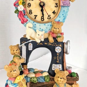 Vintage 3D Resin Sewing Machine and Teddy Bears Quartz Desk Clock 9"