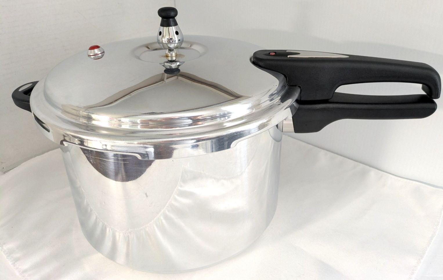 Vintage pressure cooker - Etsy 日本