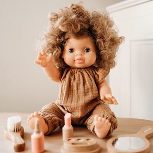 Costume en mousseline pour poupée Paola Reina, Minikane 34 cm, caramel à pois dorés