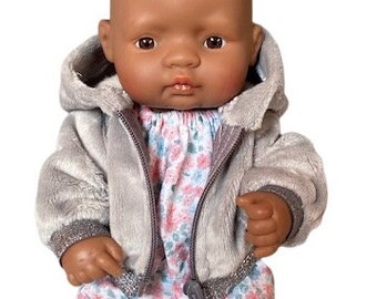 Ropa para muñecos Miniland de 32 cm, chaqueta de felpa con capucha, gris