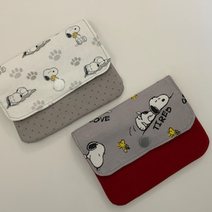 Snoopy zipper wallet, small women&#39;s zipper wallet, three pocket credit card and ID holder, cute Snoopy themed gift, fabric wallet