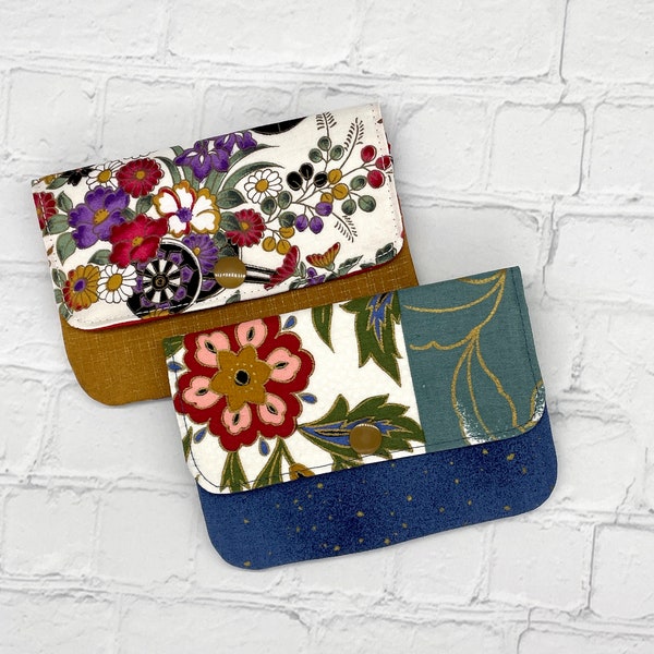 Minimalist women's wallet, small zippered, three pocket wallet, credit card and ID holder, pretty floral fabric print, great mom gift