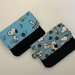 Snoopy zipper wallet, small women&#39;s zipper wallet, three pocket credit card and ID holder, cute Snoopy themed gift, fabric wallet