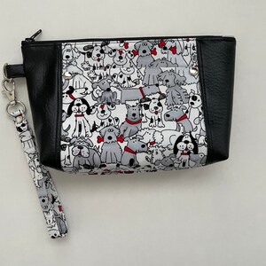 Wristlet wallet, women&#39;s wallet, Dog fabric wallet, zipper wallet, zipper pouch, minimalist wallet, fabric wallet, clutch