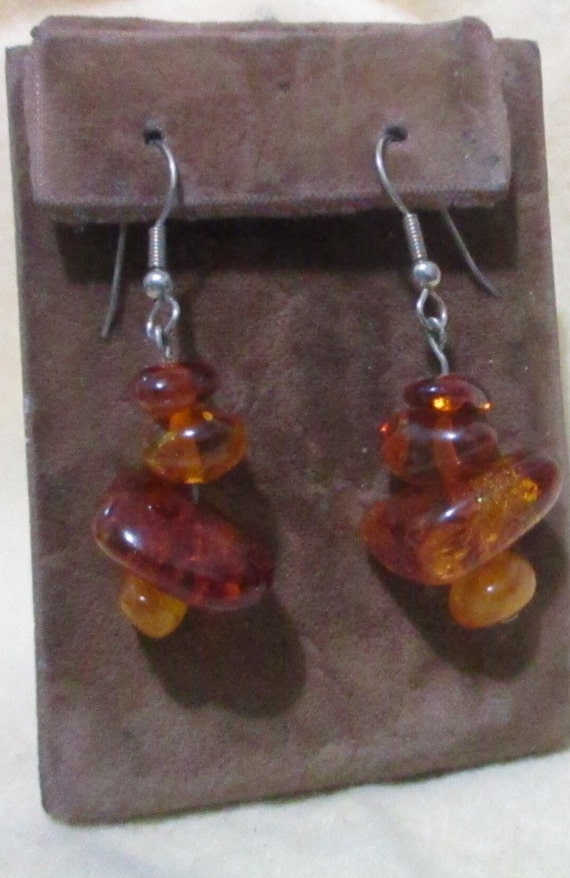 c1970s Vintage Silver Tone Ear Wire FAUX AMBER DRO