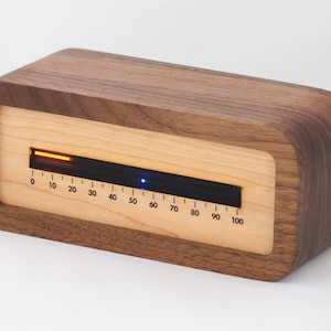 Linear Clock: Solar